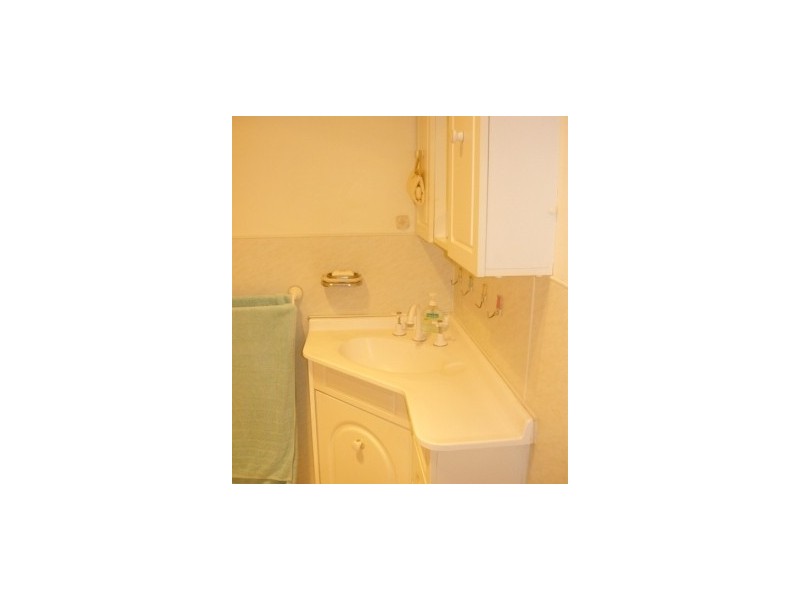 941 Captain Cook Drive, North Albury NSW 2640