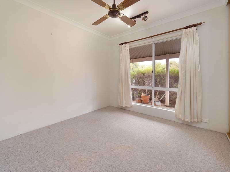 7 Ditmann Place, Lavington NSW 2641