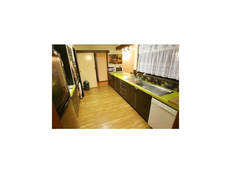 401 Elton Court, Lavington NSW 2641