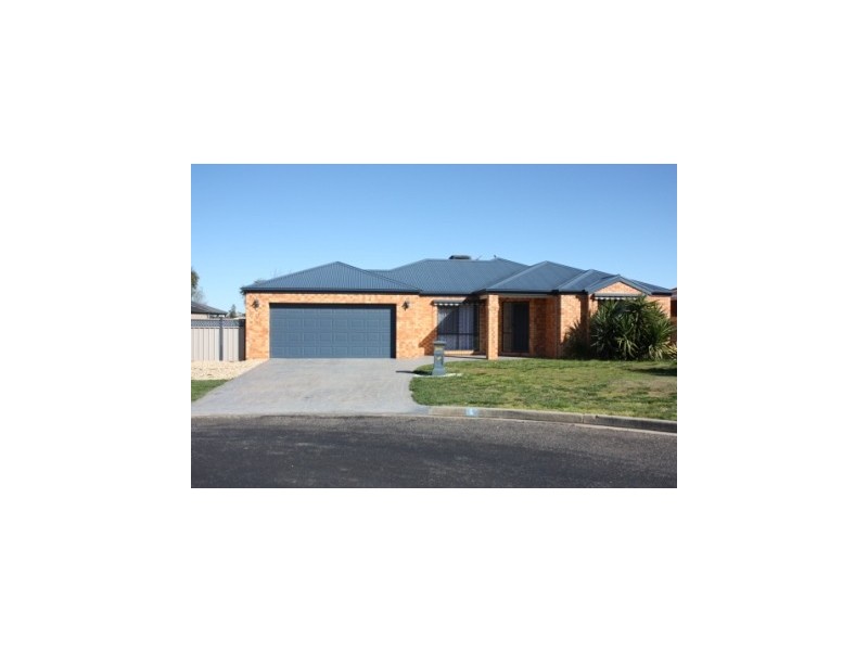 6 Keena Court, Corowa NSW 2646