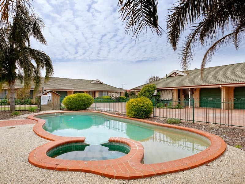 6/10 Tristan Court, Lavington NSW 2641