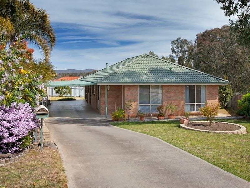 11 Manuka Court, Thurgoona NSW 2640