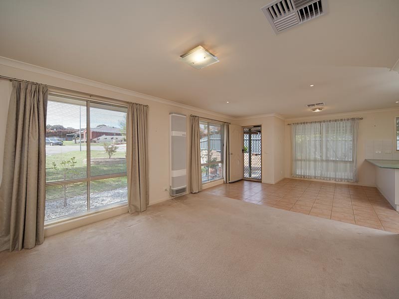 11 Manuka Court, Thurgoona NSW 2640