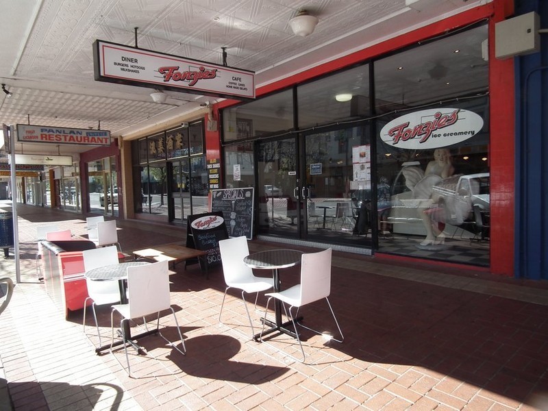 451 Dean Street, Albury NSW 2640