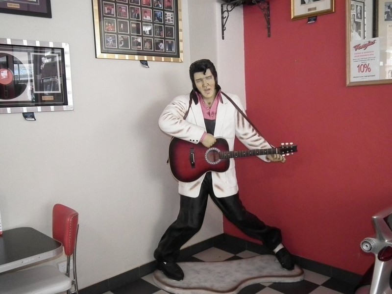 451 Dean Street, Albury NSW 2640