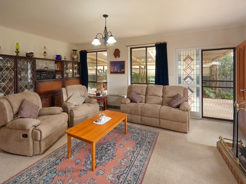 166 Clarke Street, Howlong NSW 2643