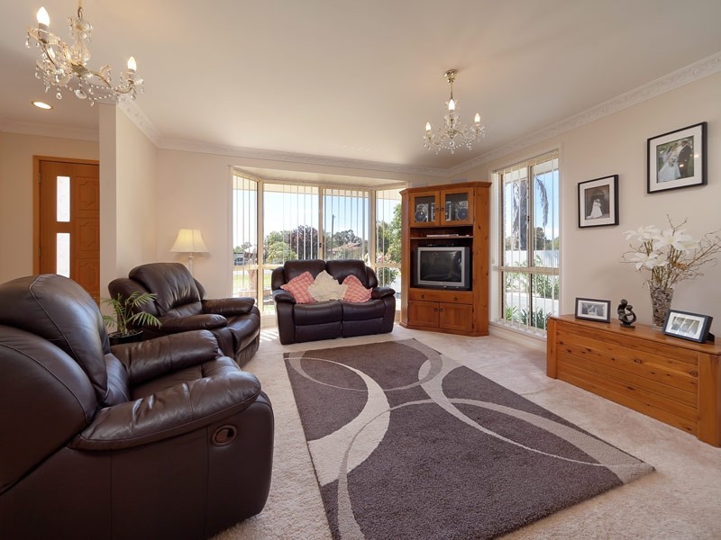 125 Larmer Street, Howlong NSW 2643