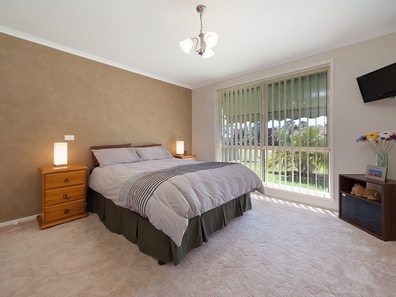 125 Larmer Street, Howlong NSW 2643