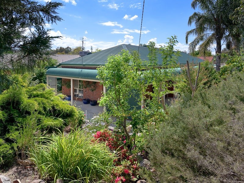 1446 Burrows Rd (512 Reservoir Rd), Lavington NSW 2641