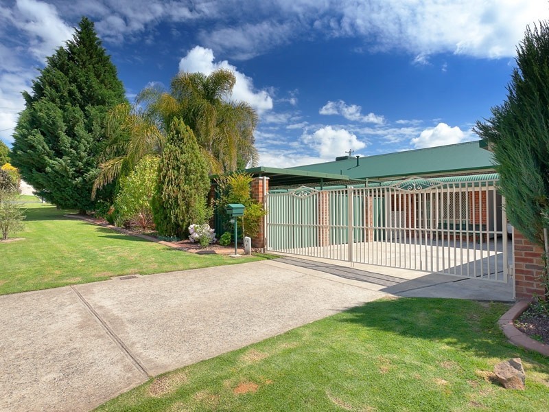 1446 Burrows Rd (512 Reservoir Rd), Lavington NSW 2641