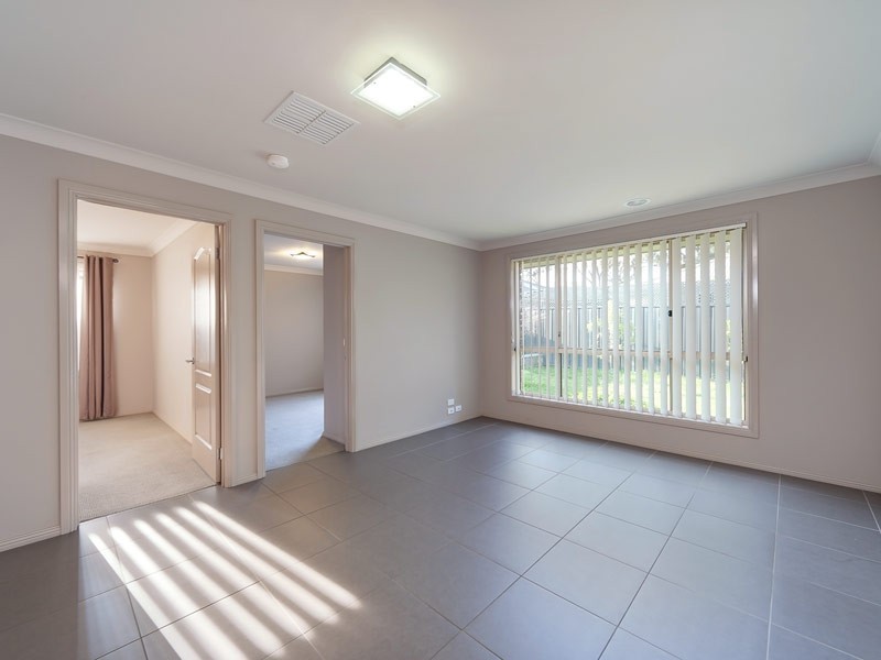 8 Willaroo Street, Thurgoona NSW 2640