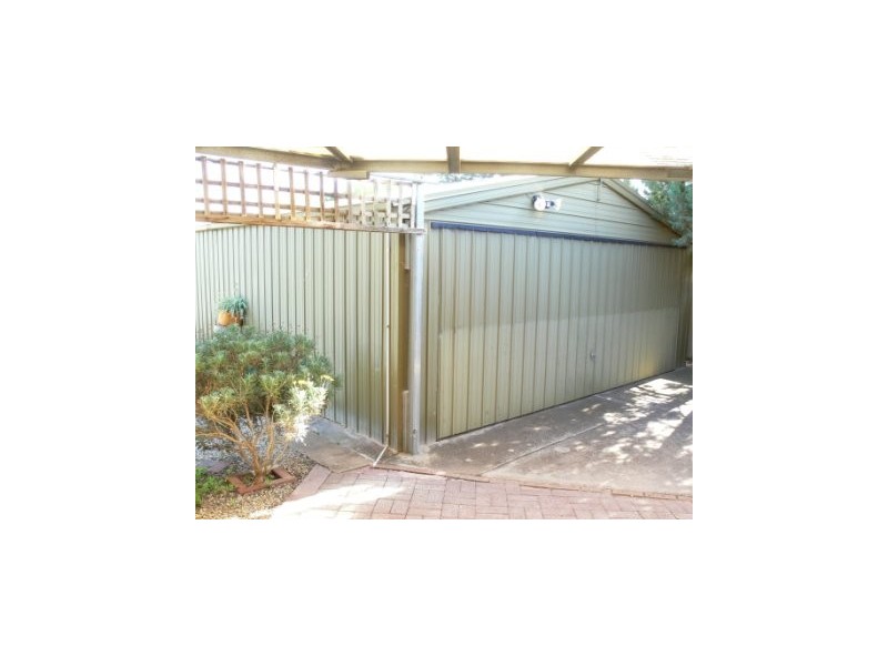 4 Thomas Place, Culcairn NSW 2660