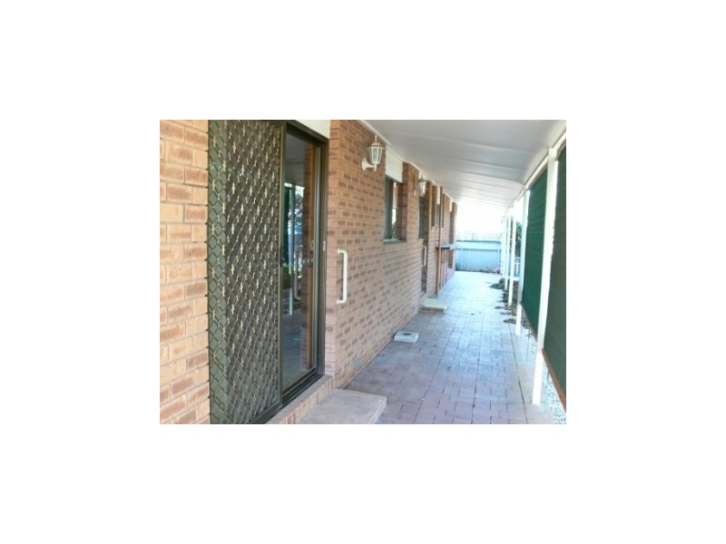 4 Thomas Place, Culcairn NSW 2660