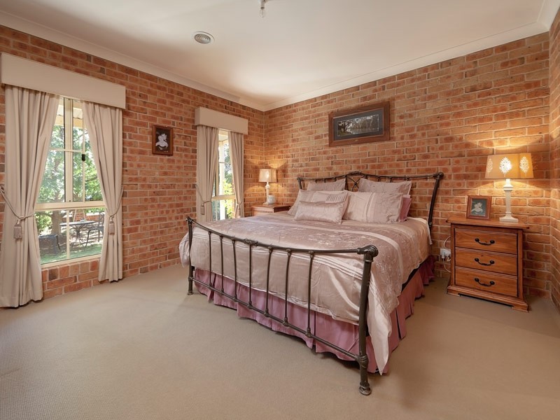 26 Russell Street, Howlong NSW 2643