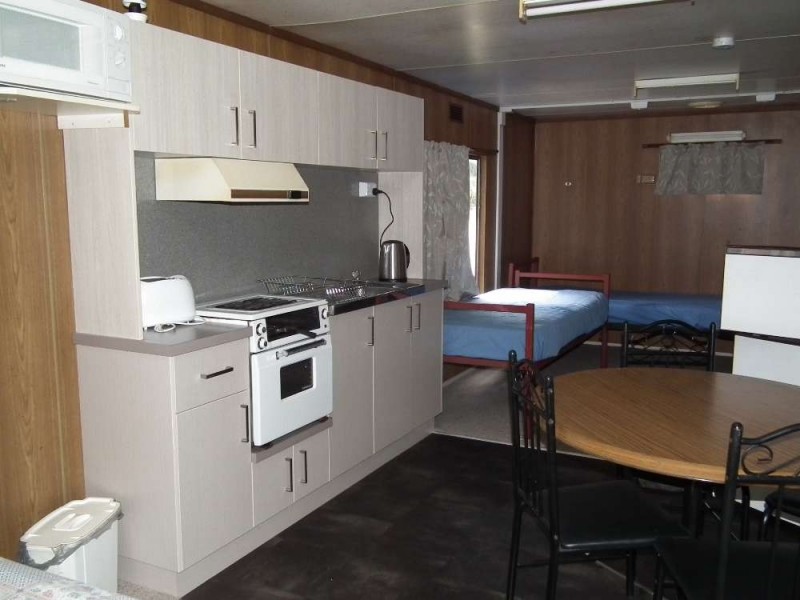110 Kergunyah Rd, Kergunyah VIC 3691