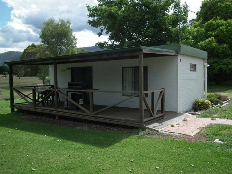 110 Kergunyah Rd, Kergunyah VIC 3691