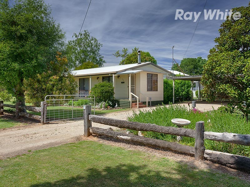 106 Hoddle Street, Howlong NSW 2643