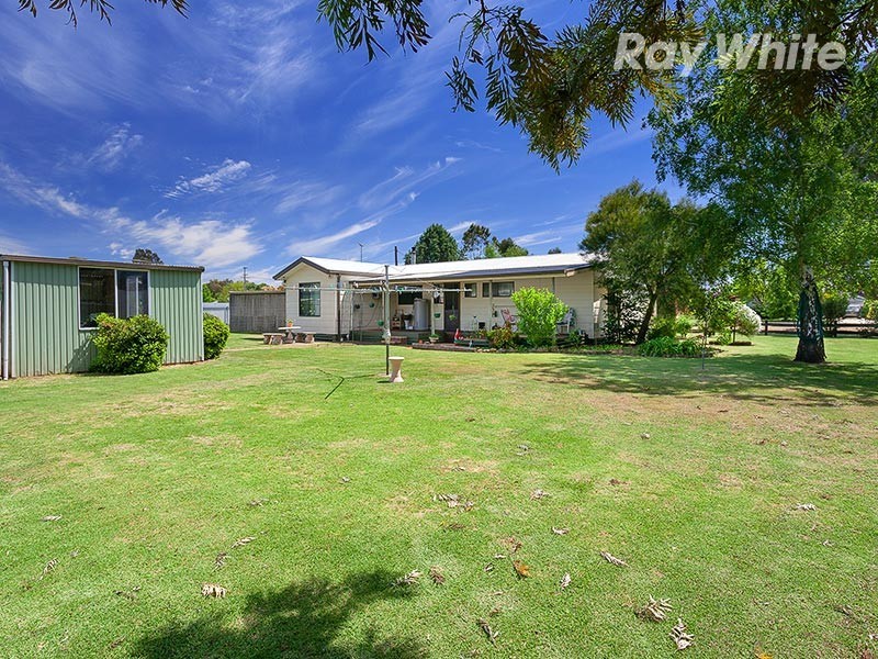 106 Hoddle Street, Howlong NSW 2643