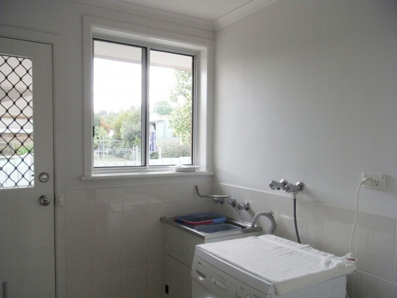 2/26 Wentworth Court, Lavington NSW 2641