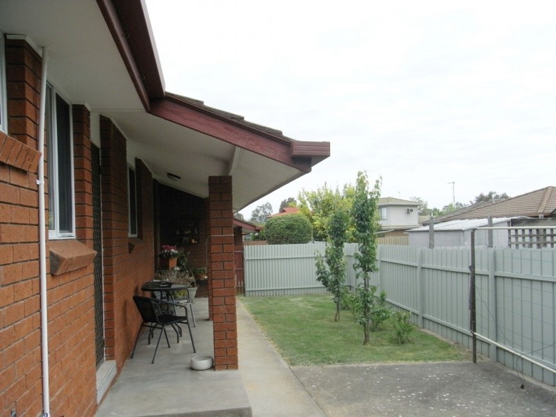 2/26 Wentworth Court, Lavington NSW 2641