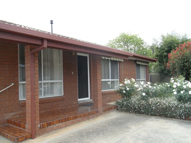 2/26 Wentworth Court, Lavington NSW 2641