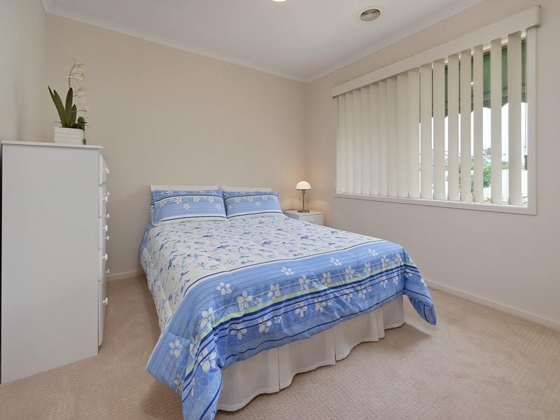 136 High Street, Howlong NSW 2643