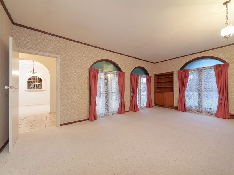 359 Indiana Court, Lavington NSW 2641