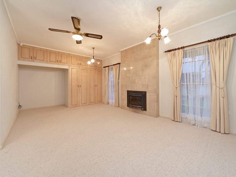 359 Indiana Court, Lavington NSW 2641