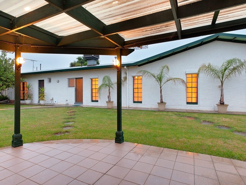 359 Indiana Court, Lavington NSW 2641