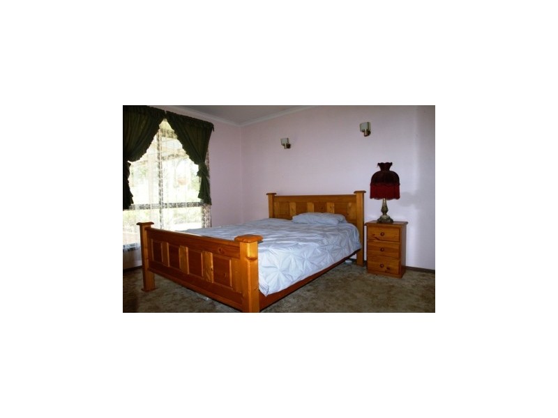 30 Kennedy Street, Howlong NSW 2643