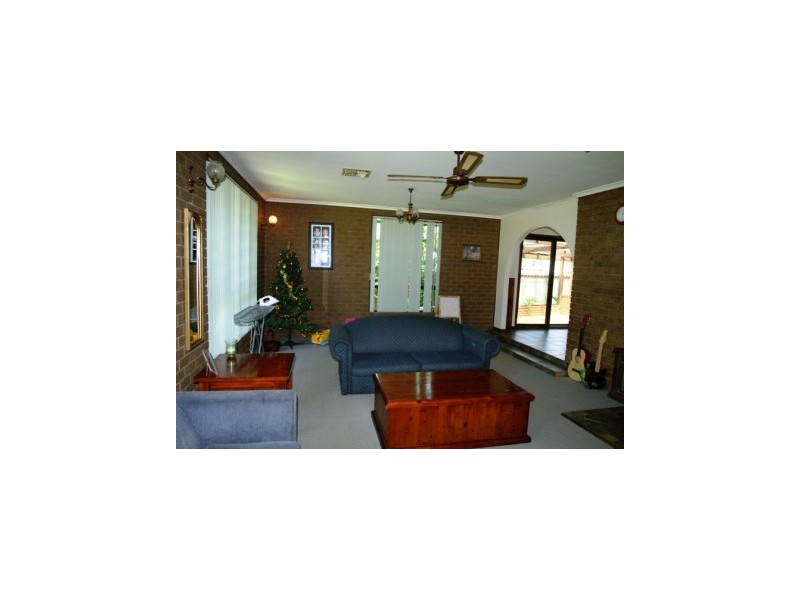 30 Kennedy Street, Howlong NSW 2643