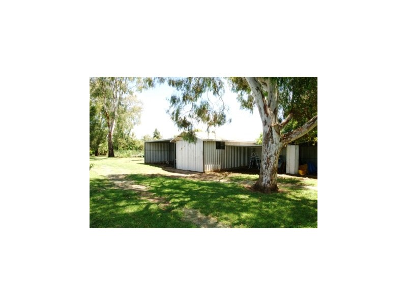 30 Kennedy Street, Howlong NSW 2643