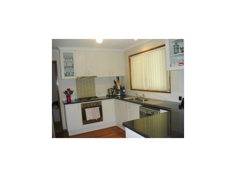 7 Troon Court, Thurgoona NSW 2640