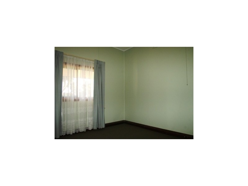 70 Pell Street, Howlong NSW 2643