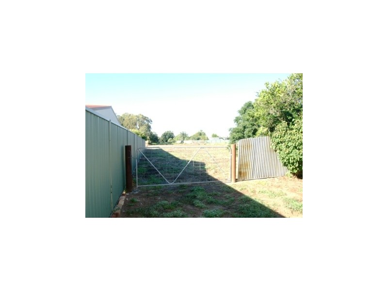 70 Pell Street, Howlong NSW 2643