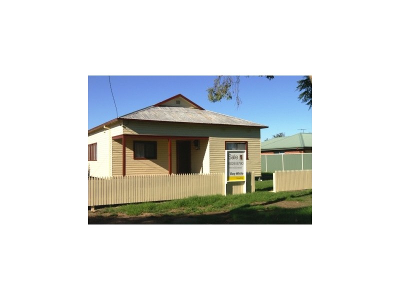 70 Pell Street, Howlong NSW 2643