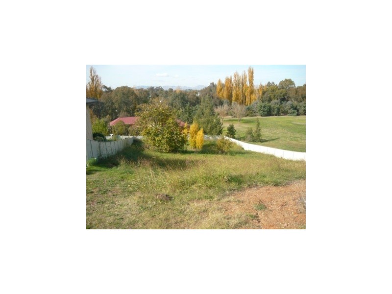 78 Michelle Avenue, Lavington NSW 2641