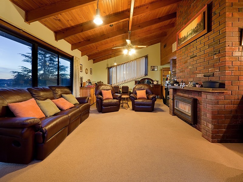 38 Mountain View Drive, Lavington NSW 2641