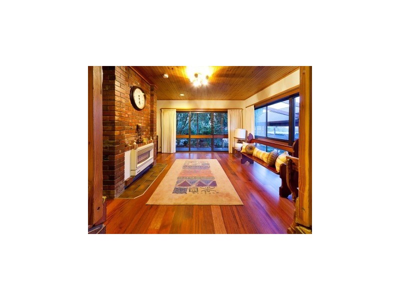 38 Mountain View Drive, Lavington NSW 2641