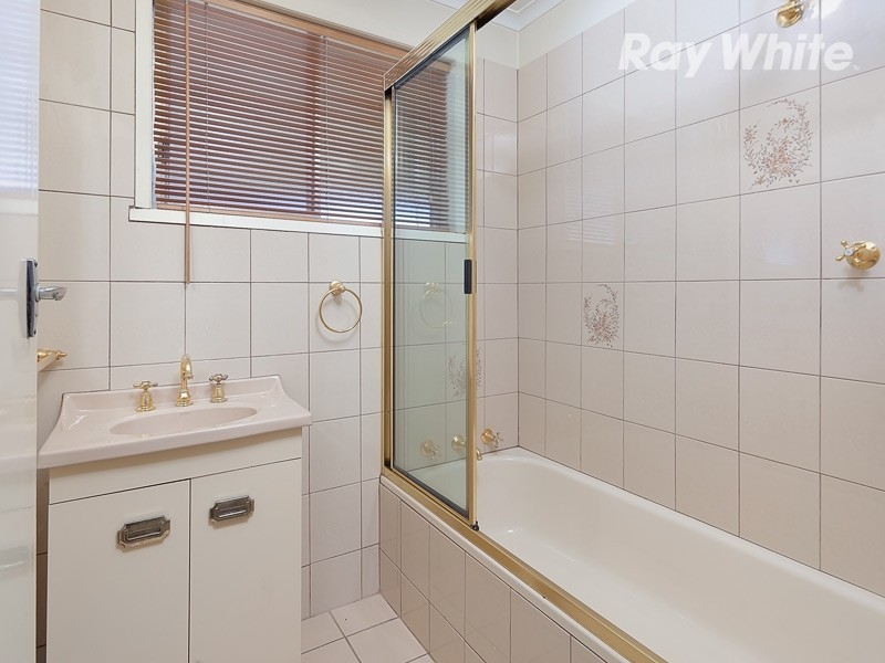 435 Parkview Crescent, Lavington NSW 2641