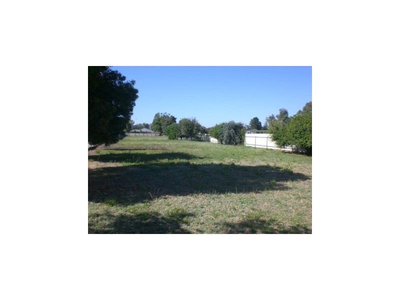 176 Victoria Street, Howlong NSW 2643