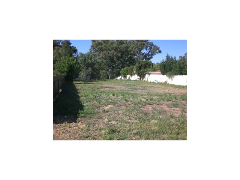 96 Victoria Street, Howlong NSW 2643