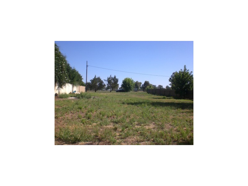 96 Victoria Street, Howlong NSW 2643