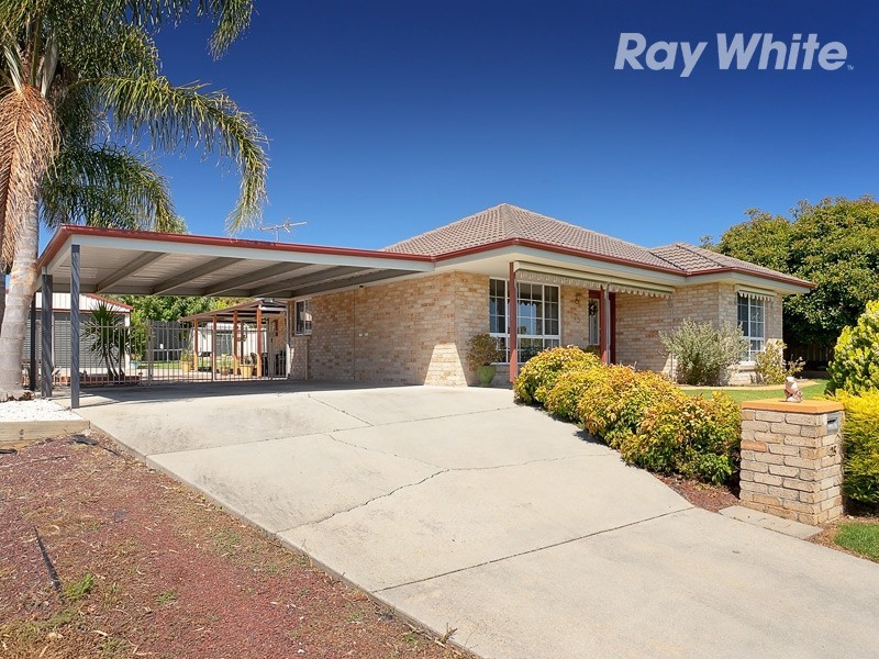 25 Sugar Gum Way, Thurgoona NSW 2640