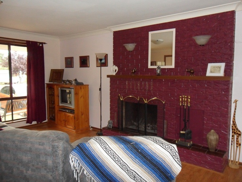 10 Sunnyside Crescent, Walla Walla NSW 2659