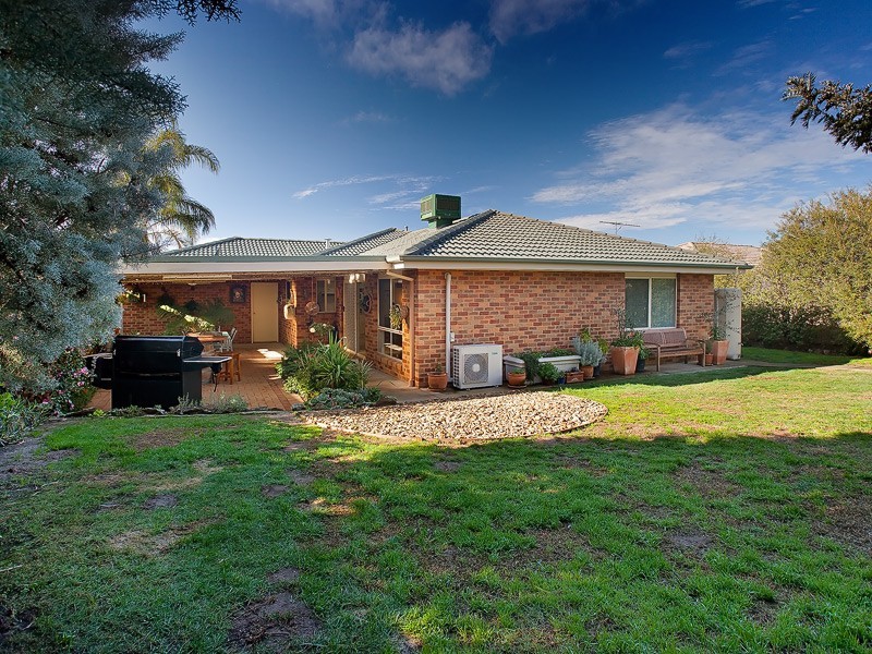 8 Bartholomew Street (Norris Park), Lavington NSW 2641