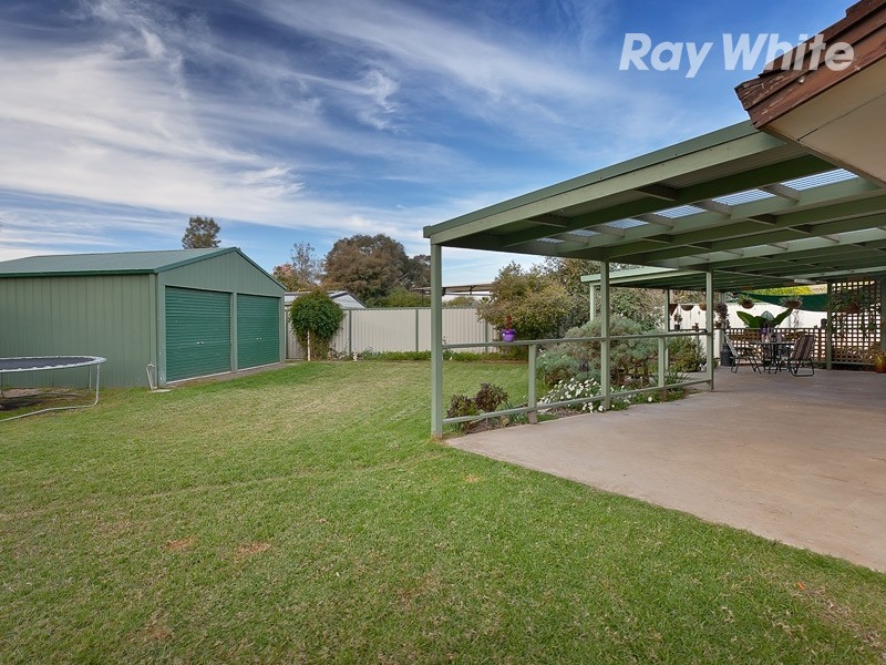 83 Pell Street, Howlong NSW 2643