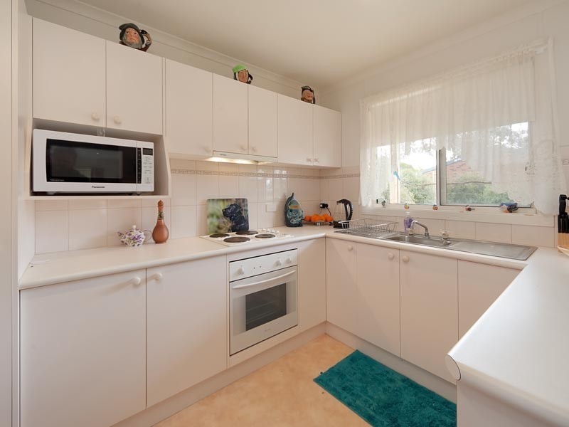 144 Townsend Street, Howlong NSW 2643