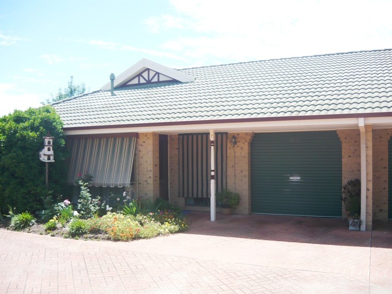 7/14 Tristan Court, Lavington NSW 2641