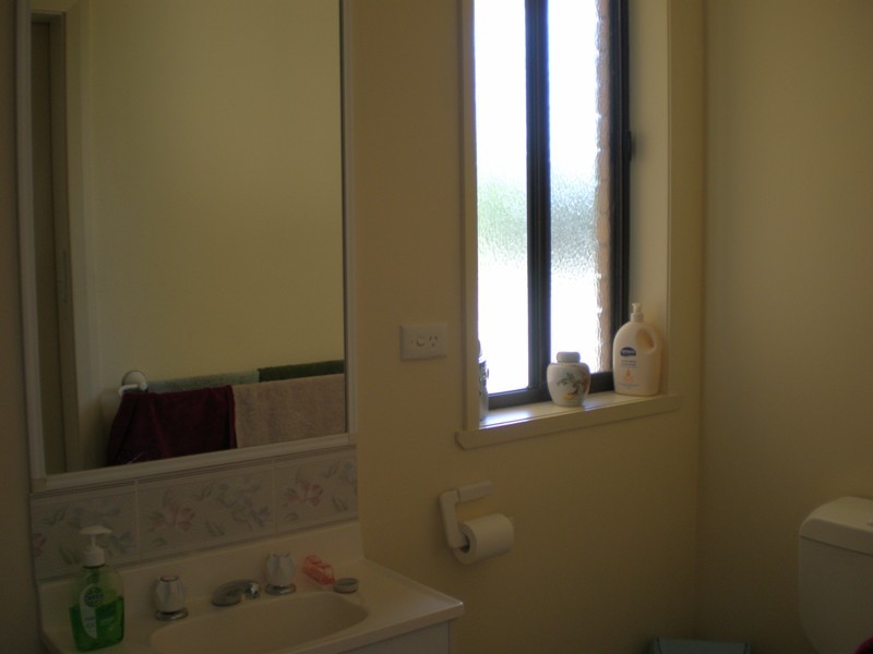 557  Grayfern Court, Lavington NSW 2641